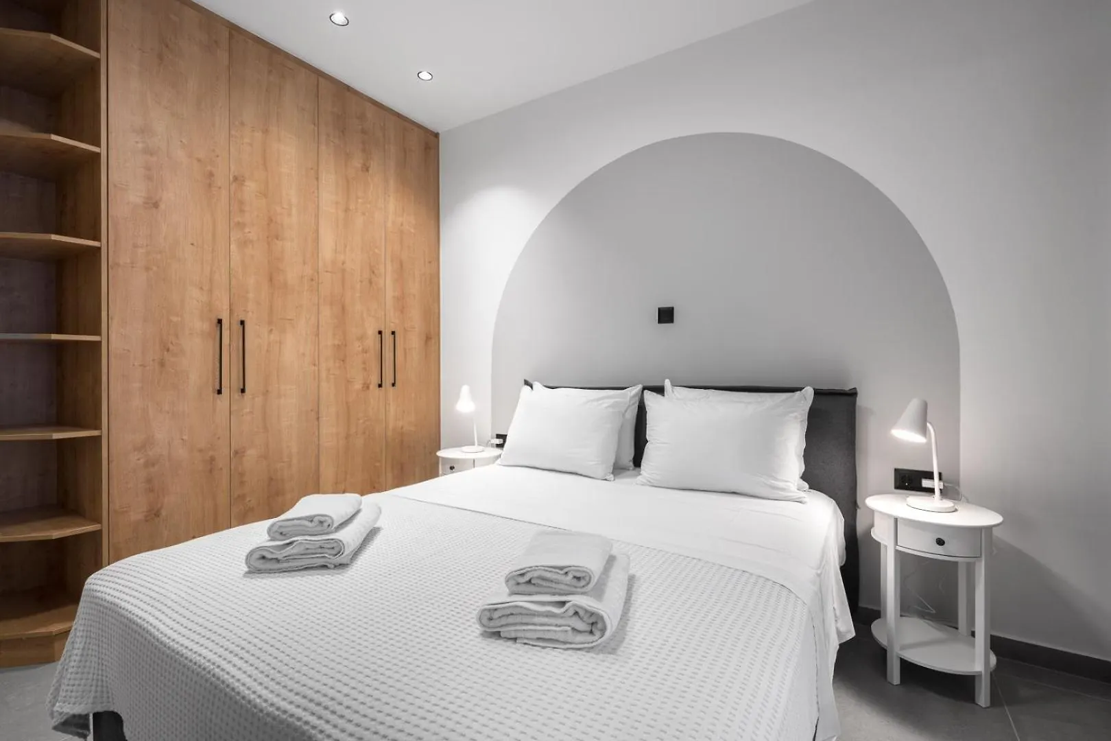 #Luxlikehome City Glow Apartment Thessaloniki Greece